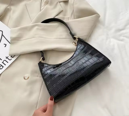 Chic shoulder bags