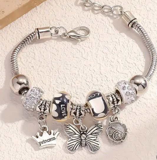 Elegant Butterfly & Rose Charm Bracelet - Boho-Chic Silvery
